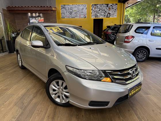 HONDA CITY 1.5 LX 16V FLEX 4P AUTOMÁTICO HONDA CITY 1.5 LX 16V FLEX 4P AUTOMÁTICO
